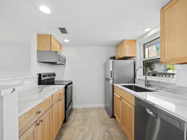 5231 GULF OF MEXICO DR #104, Longboat Key, FL 34228