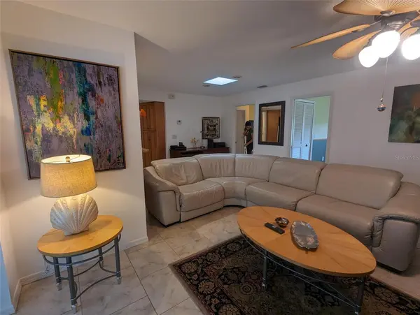 5409 PALM AIRE DR, Sarasota, FL 34243