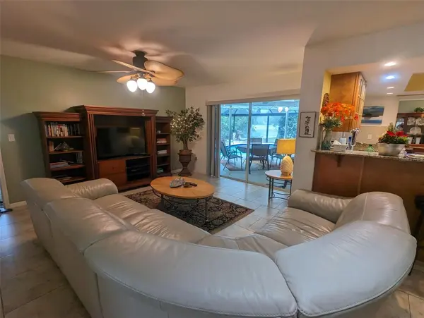 5409 PALM AIRE DR, Sarasota, FL 34243