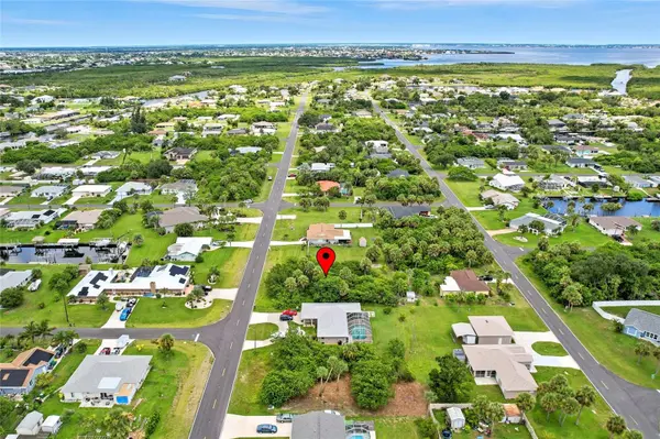 18645 LAKE WORTH BLVD, Port Charlotte, FL 33948