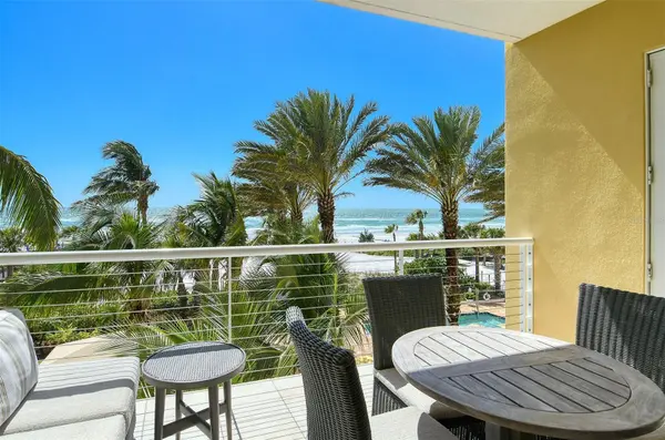 915 SEASIDE DR #511, Weeks 16-17, Sarasota, FL 34242