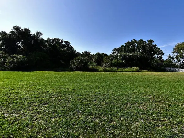 2099 S TAMIAMI TRL, Osprey, FL 34229