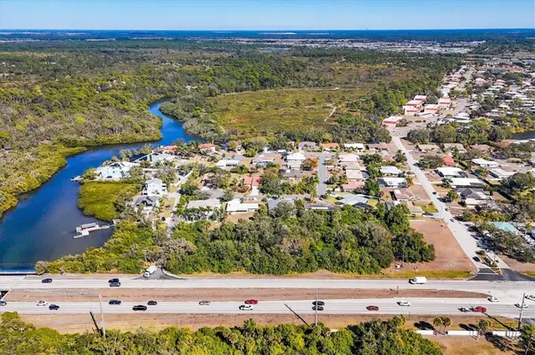 2099 S TAMIAMI TRL, Osprey, FL 34229