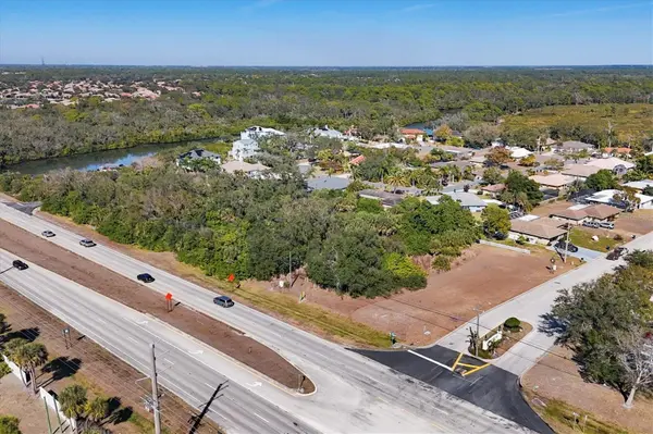 2099 S TAMIAMI TRL, Osprey, FL 34229