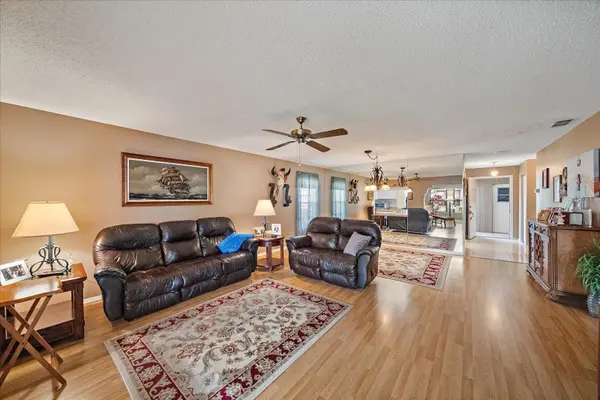 4735 OAK HILL DR #8, Sarasota, FL 34232
