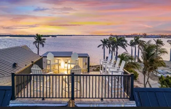 2175 AVENUE A, Bradenton Beach, FL 34217