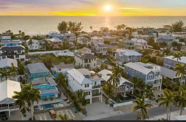 2206 AVENUE A, Bradenton Beach, FL 34217