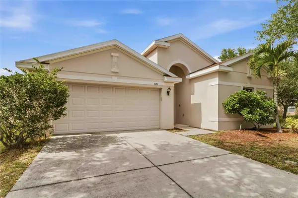 820 PARKER DEN DR, Ruskin, FL 33570