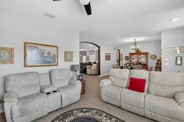 6852 MOSSY OAK LN, Lakeland, FL 33810