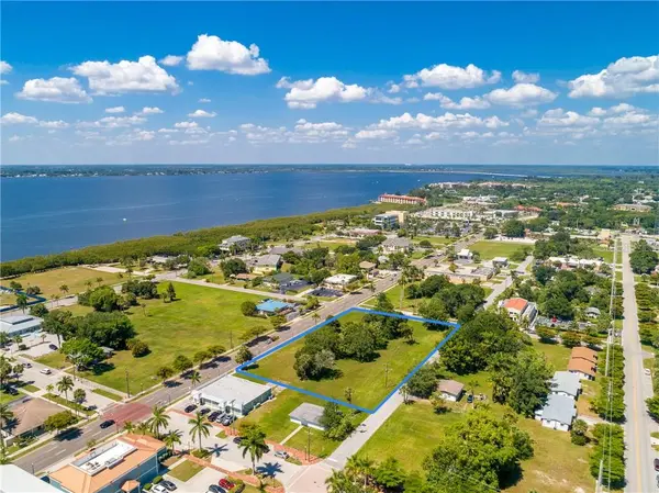 427,407, 417, 425 E OLYMPIA AVE, Punta Gorda, FL 33950