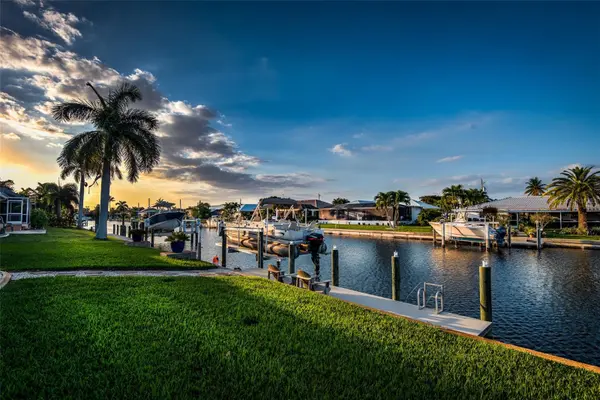 2060 VIA SEVILLE, Punta Gorda, FL 33950