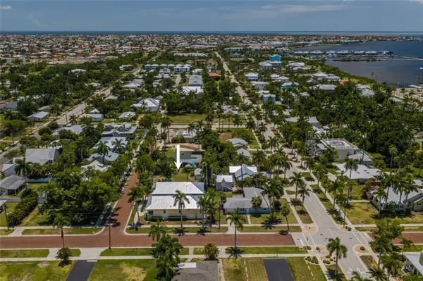 610 TRABUE AVE, Punta Gorda, FL 33950
