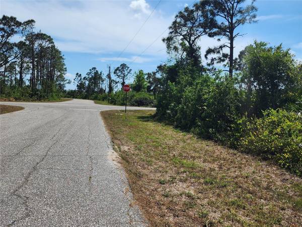 12282 APPLEBERG CIR, Port Charlotte, FL 33981