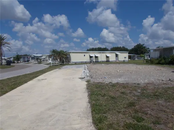 6581 CENTER LN, North Port, FL 34287