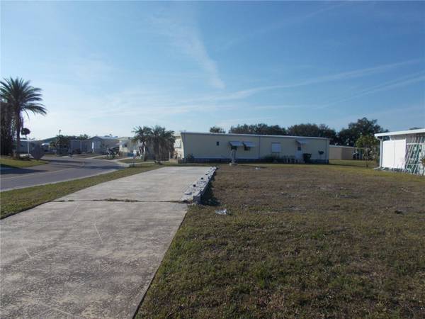 6581 CENTER LN, North Port, FL 34287