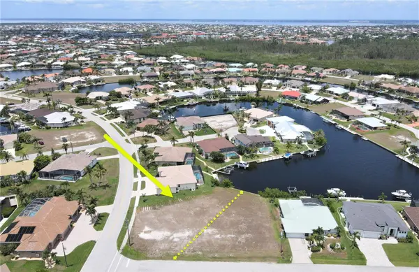 3690 WHIPPOORWILL BLVD, Punta Gorda, FL 33950