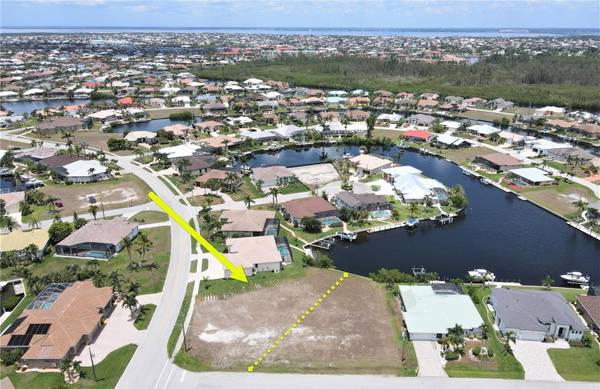 3690 WHIPPOORWILL BLVD, Punta Gorda, FL 33950
