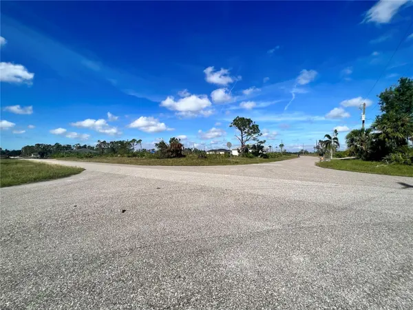 37 MAST DR, Placida, FL 33946