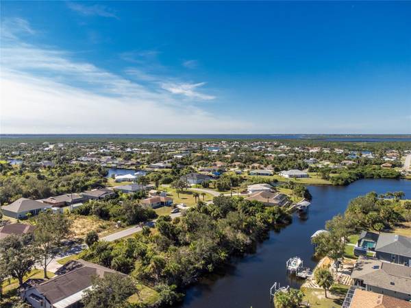 17324, 17332, 17340 GULFSPRAY CIR, Port Charlotte, FL 33948