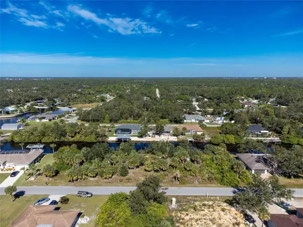 17324 GULFSPRAY CIR, Port Charlotte, FL 33948