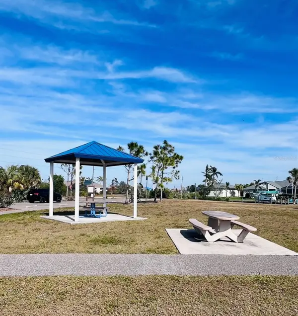 15842 VISCOUNT CIR, Port Charlotte, FL 33981