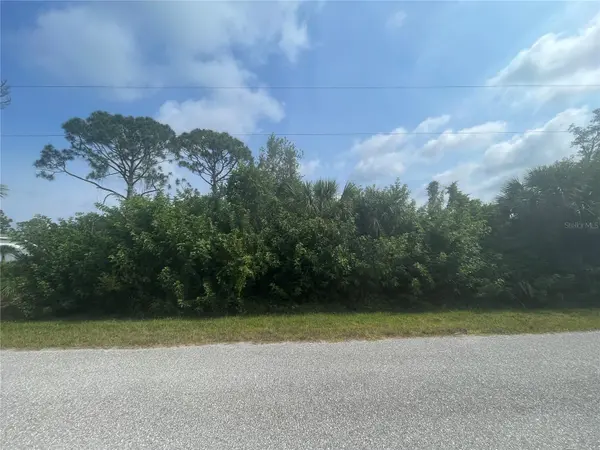 9366 LOYOLA AVE, Englewood, FL 34224