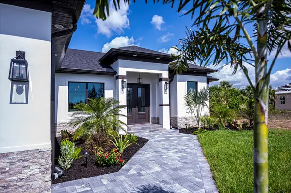 11 PINEHURST CT, Rotonda West, FL 33947
