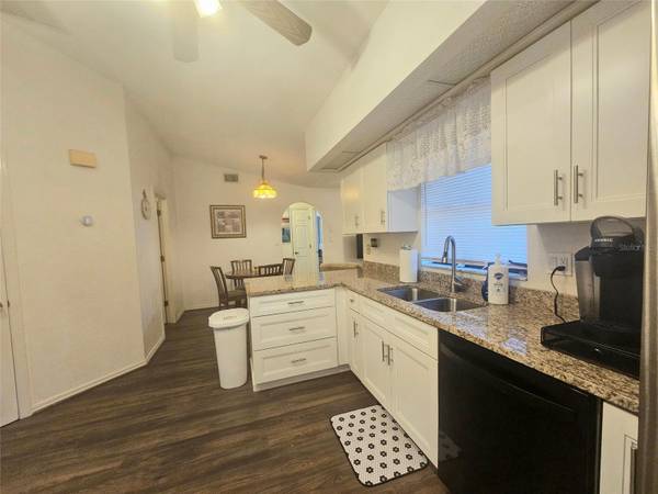 1011 TROPICAL AVE NW, Port Charlotte, FL 33948