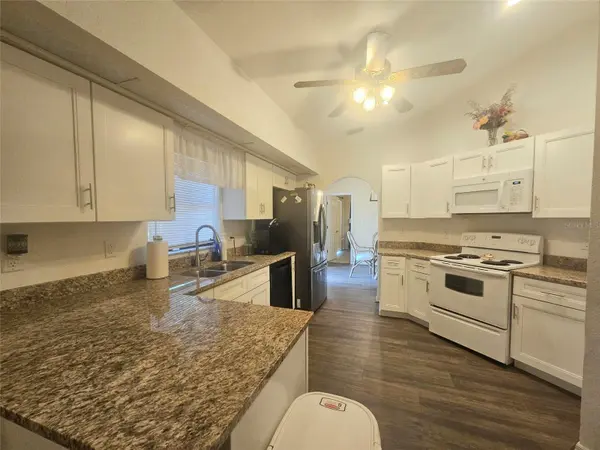 1011 TROPICAL AVE NW, Port Charlotte, FL 33948
