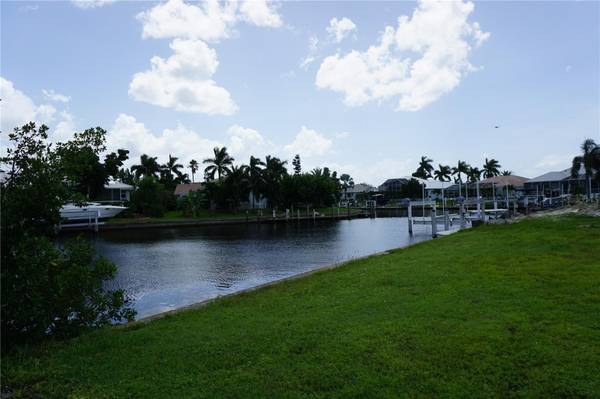 1417 KITTIWAKE DR, Punta Gorda, FL 33950