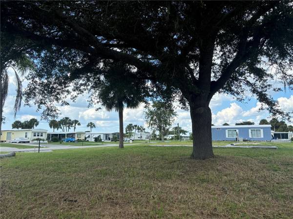 1533 BLUE HERON DR, Englewood, FL 34224