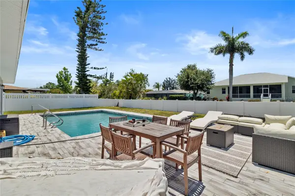 60 GOLFVIEW RD, Rotonda West, FL 33947