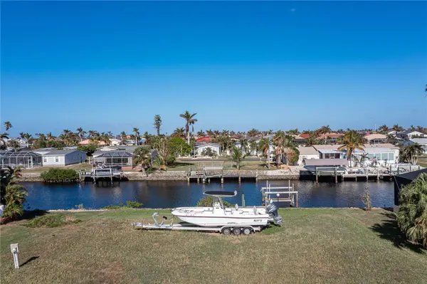 5487 SEA EDGE DR, Punta Gorda, FL 33950