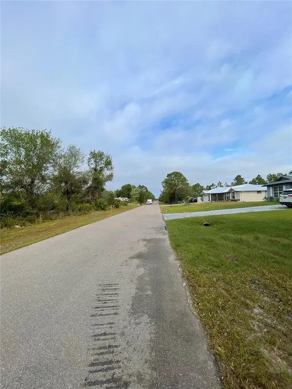 150 CHICKERING ST, Port Charlotte, FL 33954