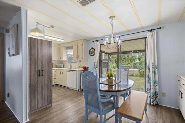 2100 KINGS HWY #881, Port Charlotte, FL 33980