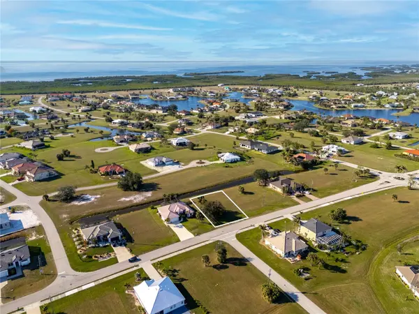 17277 CAPE HORN BLVD, Punta Gorda, FL 33955