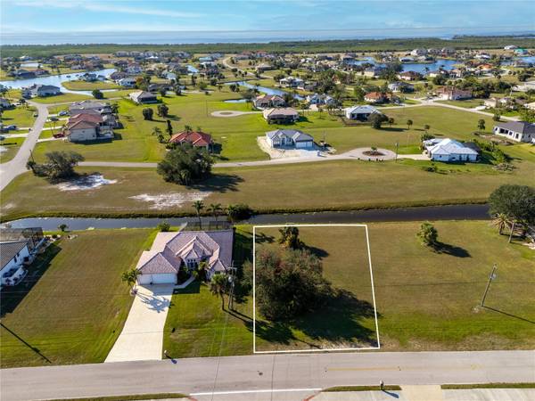 17277 CAPE HORN BLVD, Punta Gorda, FL 33955