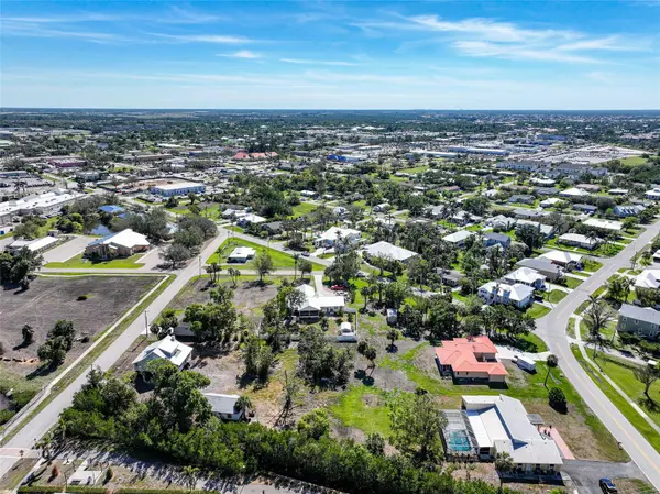 479 GILL ST, Punta Gorda, FL 33950