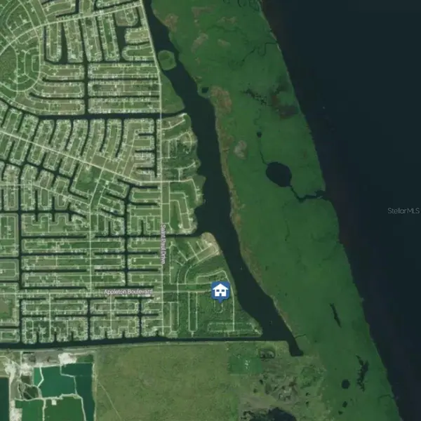 10543 MANGROVE CIR, Port Charlotte, FL 33981