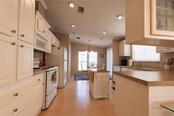 33 AMSTERDAM AVE, Punta Gorda, FL 33950