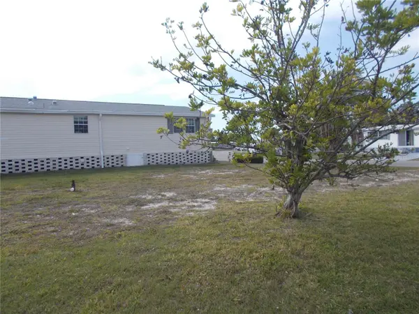 5501 HOLIDAY PARK BLVD, North Port, FL 34287
