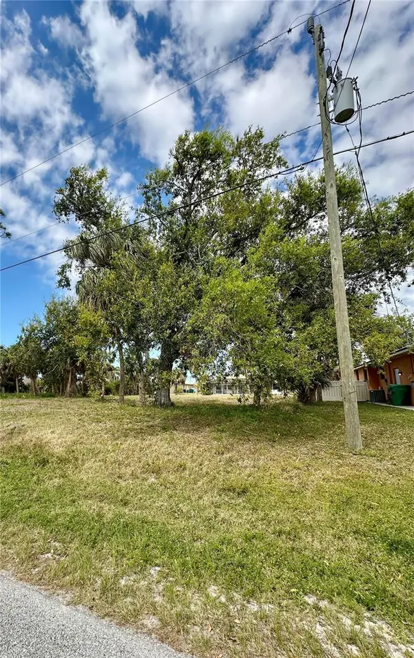 45 LONG MEADOW LN, Rotonda West, FL 33947