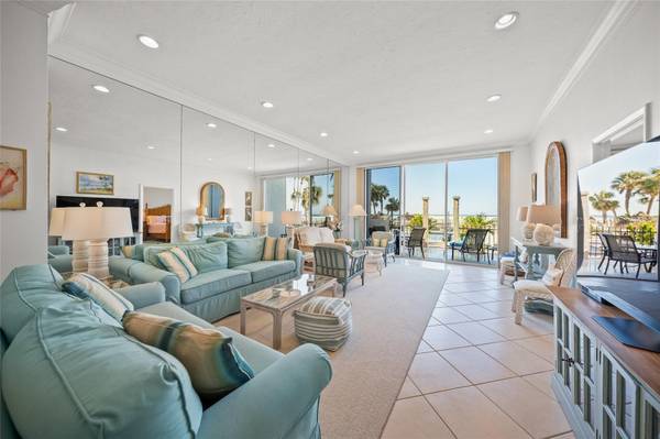 1212 BENJAMIN FRANKLIN DR #102, Sarasota, FL 34236
