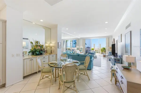 1212 BENJAMIN FRANKLIN DR #102, Sarasota, FL 34236