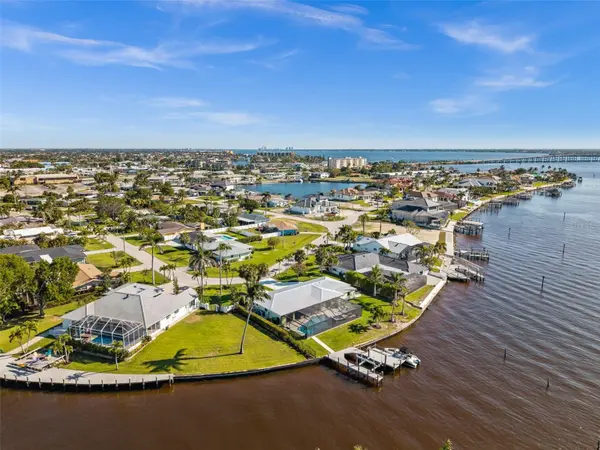 1600 EDITH ESPLANADE, Cape Coral, FL 33904