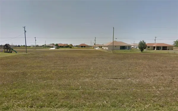 1012 NW 7TH PL, Cape Coral, FL 33993