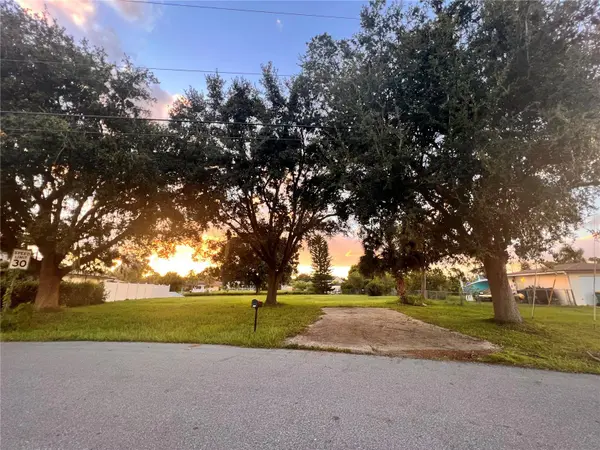 550 E TARPON BLVD NW, Port Charlotte, FL 33952