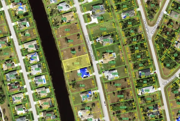 828 BOUNDARY BLVD, Rotonda West, FL 33947