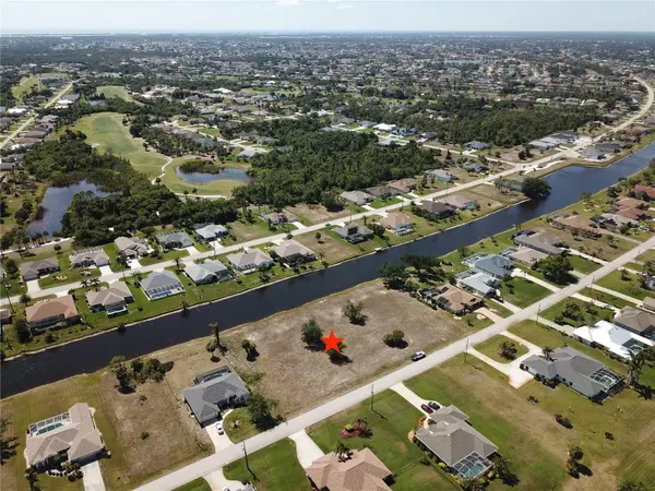 826 BOUNDARY BLVD, Rotonda West, FL 33947