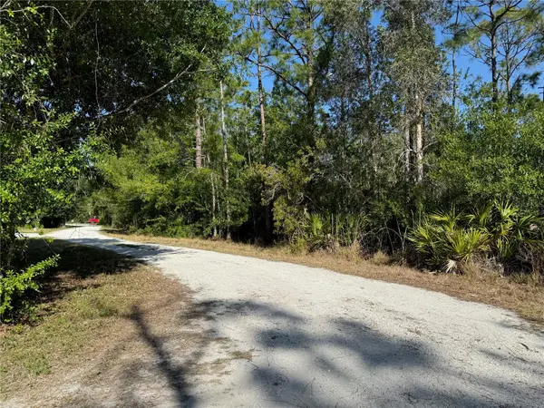 2297 DEERFIELD LN, North Fort Myers, FL 33917